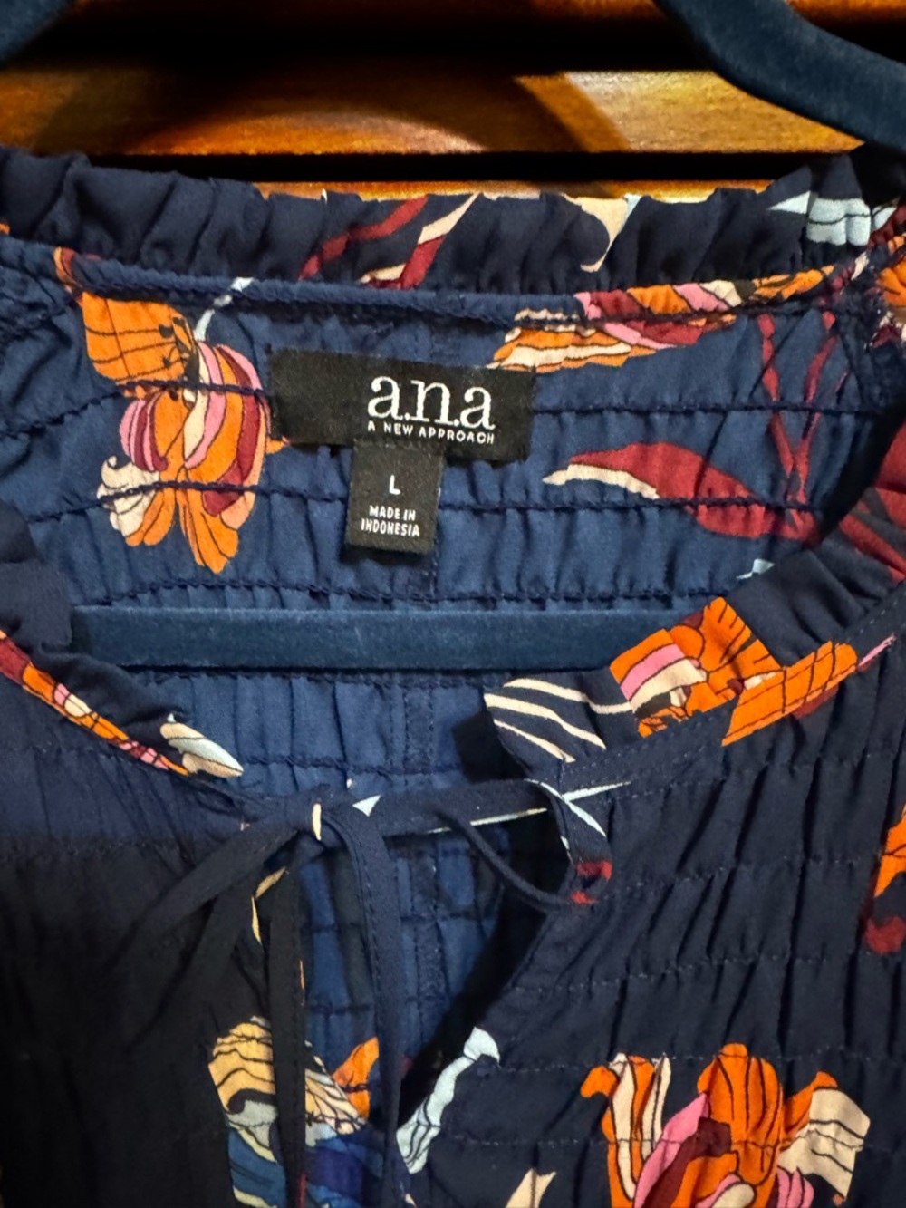 a.n.a Navy Floral Smocked Yoke Blouse size Large - Picture 3 of 7